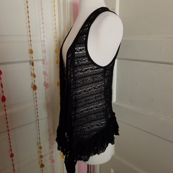 *”Must Have” Lace Cardigan/Vest - Picture 3 of 8